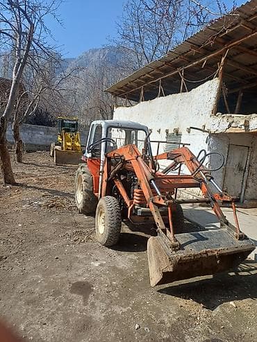 экскаватор jsb: Фронтальный погрузчик на базе компактного трактора - Тип техники — 2