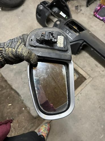 w210 крыло: Е 210 левое зеркало привозное складывающие — 1