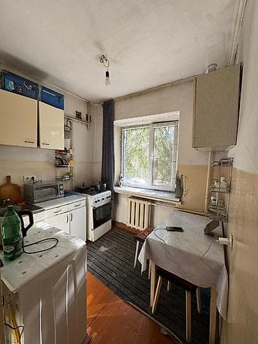 1 комната, 28 м², магазин Космос Хрущевка, 1 этаж, Старый ремонт — 2