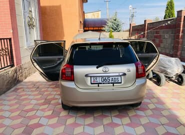 Toyota Allex: 2003 г., 1.5 л, Автомат, Бензиновая, Хэтчбэк