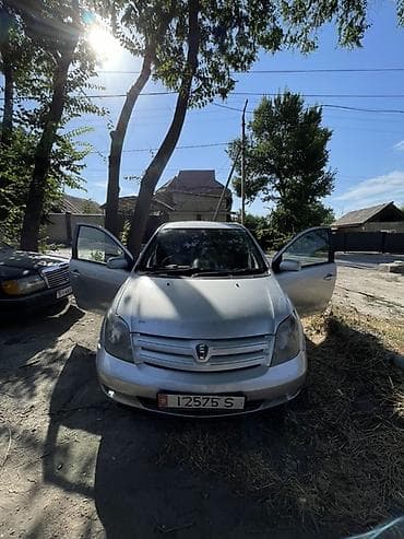 япония машина: Toyota Ist: 2002 г., 1.5 л, Автомат, Бензин, Хэтчбэк — 1