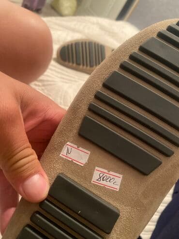 срочно продаю в связи с переездом: Мужские туфли, 42.5, Новый, цвет - Бежевый — 5