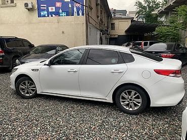 салон на gx470: Kia K5: 2016 г., 2 л, Автомат, Газ, Седан — 5
