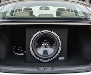 сабвуфер 15: Сабвуфер Sony Xplod мощностью 1300 Вт в корпусе с усилителем Kicx — 1