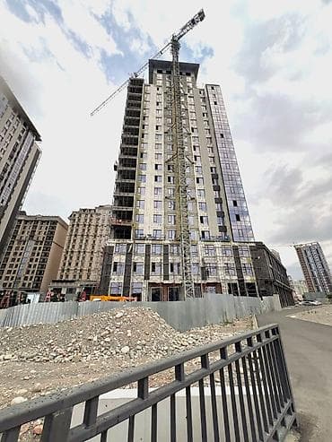 адмираль: Продажа офисов 96 м², Без ремонта, Многоэтажное здание, 2 этаж — 5
