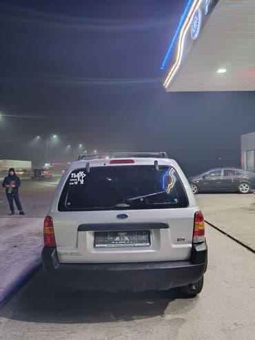 срочно продаю в связи с переездом: Ford Maverick: 2003 г., 2 л, Механика, Бензин, Кроссовер — 4