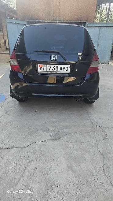 Унаа: Honda Fit: 2003 г., 1.3 л, Вариатор, Бензин, Хетчбек — 4