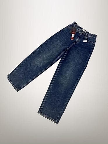 Шорты: Джинсы женские, темно‑синего индиго с деликатным выцветанием. - — 2