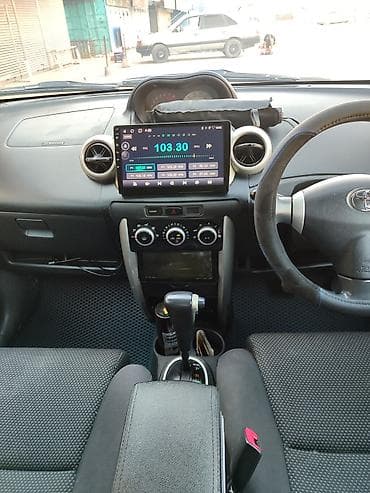 Toyota Ist: 2003 г., 1.3 л, Автомат, Бензин — 4