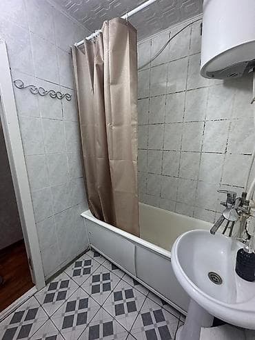 сдаю квартиру цо радуга: 1 комната, 32 м², 104 серия, 1 этаж — 6