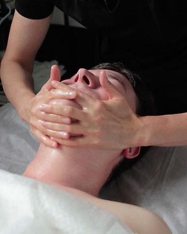 Массаж: Массаж | Бүкүрөйгөндүк, тышкы келбеттин бузулушу — 4