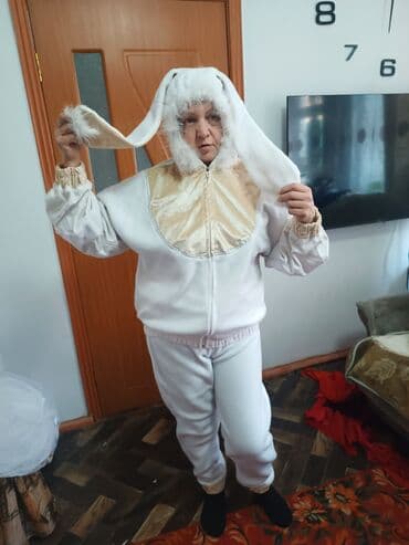 срочно продаю в связи с переездом: Костюмы на прокат — 6