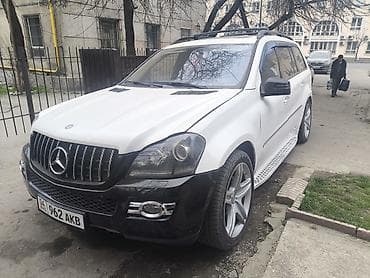 фара на спринтер тд: Mercedes-Benz GL-class AMG: 2007 г., 5.5 л, Автомат, Бензин, Внедорожник — 1