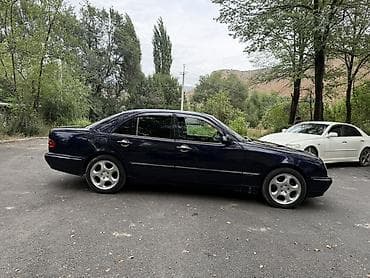 Унаа: Mercedes-Benz E-Class: 2001 г., 2 л, Кол менен иштөөчү, Бензин, Седан — 5