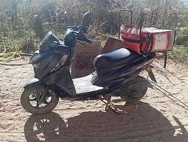 мотор авто: Тип скутера 125 куб. см, Бензин, Б/у — 3