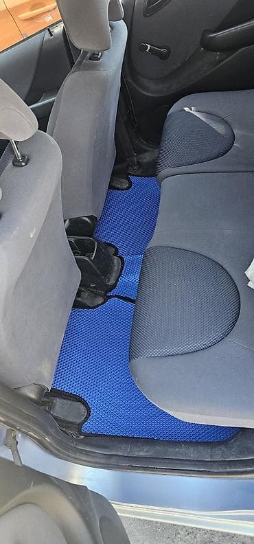Транспорт: Honda Jazz: 2003 г., 1.3 л, Механика, Бензин, Хэтчбэк — 5