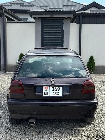 Унаа: Volkswagen Golf: 1993 г., 1.6 л, Кол менен иштөөчү, Бензин, Хетчбек — 5