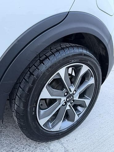 c4 a6: Kia Stonic: 2018 г., 1.6 л, Робот, Дизель, Кроссовер — 6