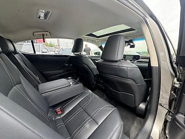 ls 400: Lexus ES: 2018 г., 0.5 л, Автомат, Гибрид — 4