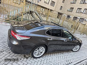 Продажа авто: Toyota Camry: 2018 г., 2.5 л, Автомат, Гибрид, Седан — 3