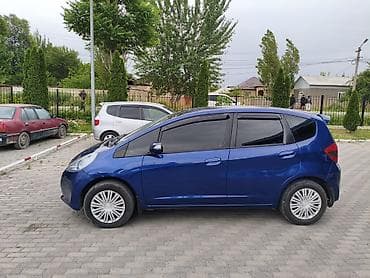 Honda Jazz: 2011 г., 1.3 л, Вариатор, Бензин, Хетчбек — 2
