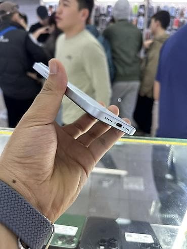 ipad 2: IPhone 15, Б/у, 128 ГБ, White Titanium, Зарядное устройство, Защитное стекло, Чехол, 84 % — 2