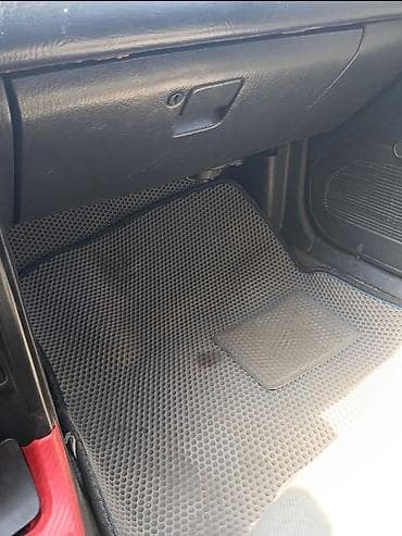 mazda protage: Mazda 323: 1993 г., 1.6 л, Ручные, Бензин, Седан — 7