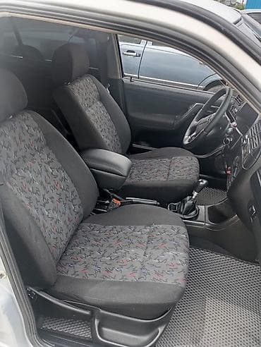 вентилятор на венто: Volkswagen Vento: 1993 г., Механика, Газ, Седан — 3