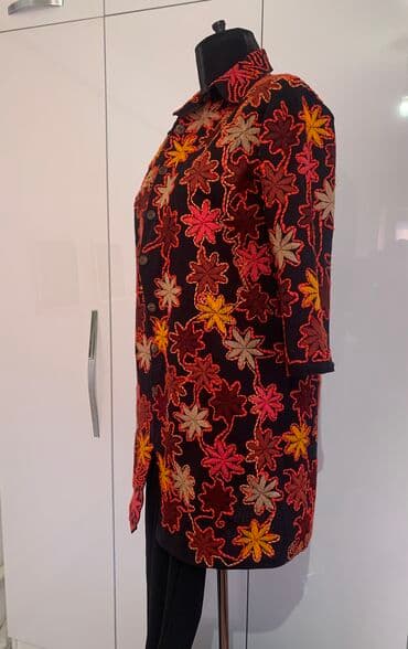 распродажа женской одежды больших размеров: Яркий, летний сюртук женский. Узоры вышиты, ручная работа, размер 48 — 4