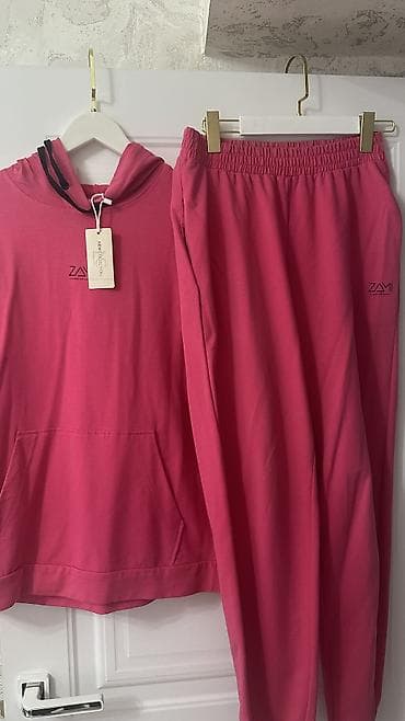 кыргызский национальный костюм: Спортивный костюм, брала в Дубаи за 7500, размер s-m ( до 44), хб — 3