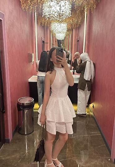 Кече көйнөгү, Кыска модель, Жеңдери жок, Далысы ачык, XS — 1