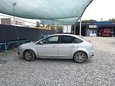 6: Ford Focus: 2010 г., 1.6 л, Автомат, Бензин, Хэтчбэк — 3