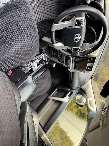 daewoo labo 2015: Toyota Land Cruiser Prado: 2010 г., 4 л, Автомат, Газ, Внедорожник — 5