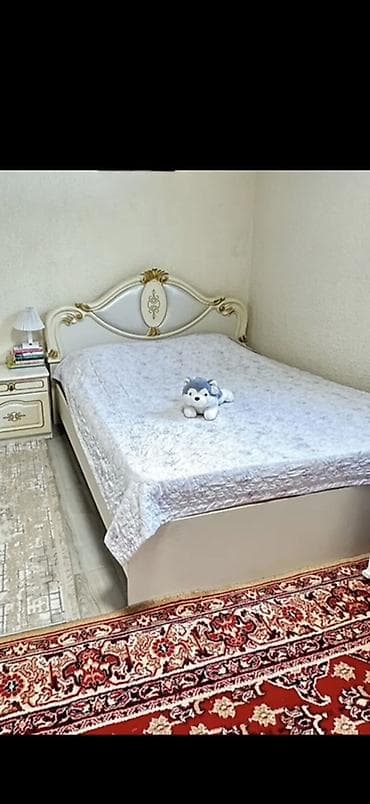Спальные гарнитуры: Спальный гарнитур в классическом стиле, цвет айвори с золотистым — 2