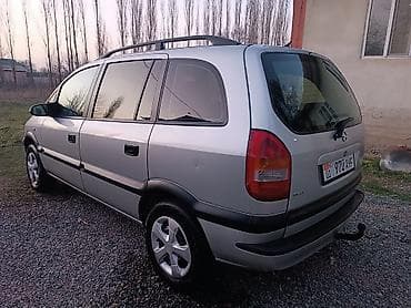 daf 2001: Opel Zafira: 2000 г., 1.8 л, Механика, Бензин, Минивэн — 7