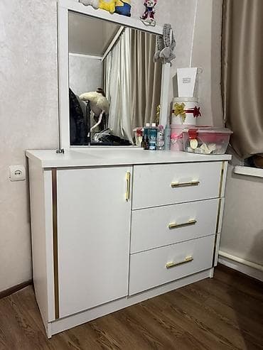 Вешалки: Туалетный столик с большим зеркалом - Цвет: белый с золотистыми — 1