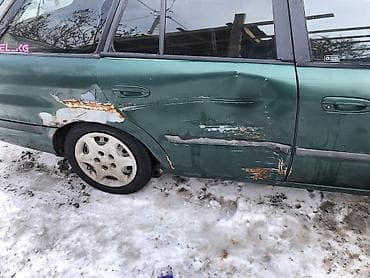 авто бу: Mazda 626: 1998 г., 2 л, Механика, Бензин, Седан — 4