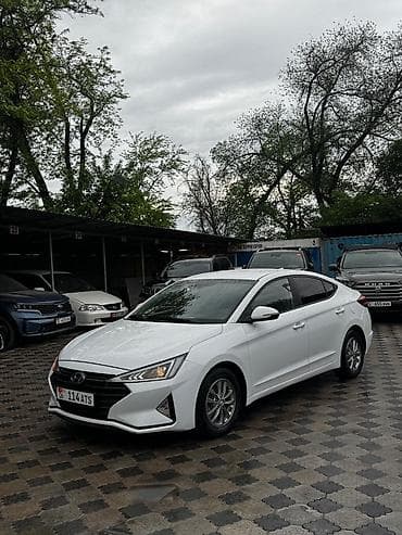 201: Hyundai Avante: 2018 г., 1.6 л, Автомат, Бензин, Седан — 2