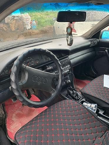 бмв e36: Audi S4: 1993 г., 2.6 л, Механика, Бензин, Седан — 5