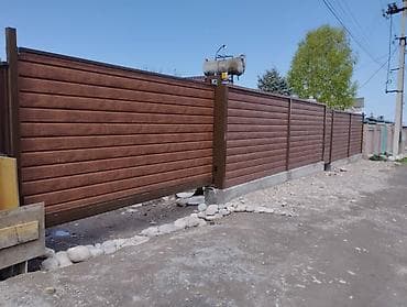 Электромоторы для ворот: Секция забора с откатными воротами “под дерево” - Материал — 1