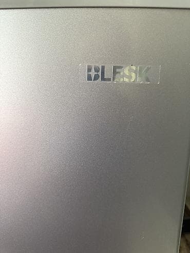 nokia 700: Холодильник Blesk, Б/у, Двухкамерный — 8