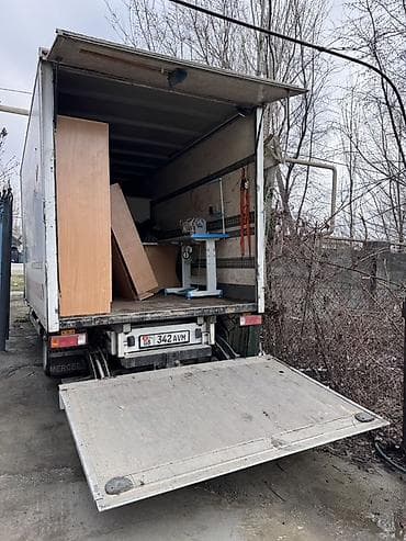 вагон кантинер: Грузовые перевозки на фургоне с гидробортом - Изотермический фургон — 3