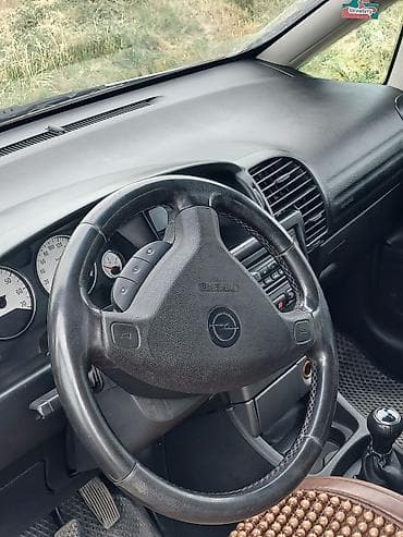 civic ek: Opel Zafira, серебристый компактвэн 5/7 мест - Кузов: 5-дверный — 3