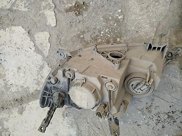 renault master: Фары передние на демио2 с 2002г по 2004г грязные у одного ушки — 4