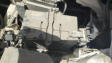 автомобильные аккумуляторы: Автомобильный аккумулятор 12 В с верхними клеммами - Тип — 1