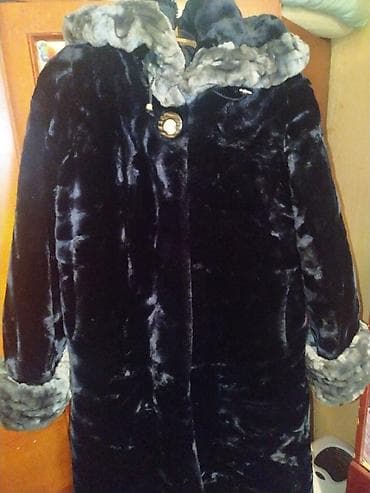 Кофты, свитеры: Дублёнка размер на 48-52. Длинная, теплая. 2000 сом. В живую смотрится — 6