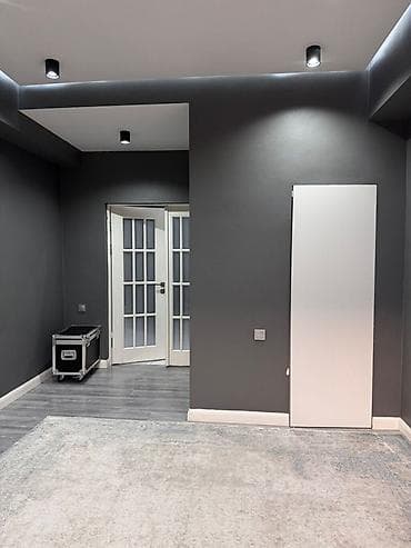 7 микрорайоне: Продается 1 комнатная квартира в самом центре города ул.Алиева 104 8 — 4