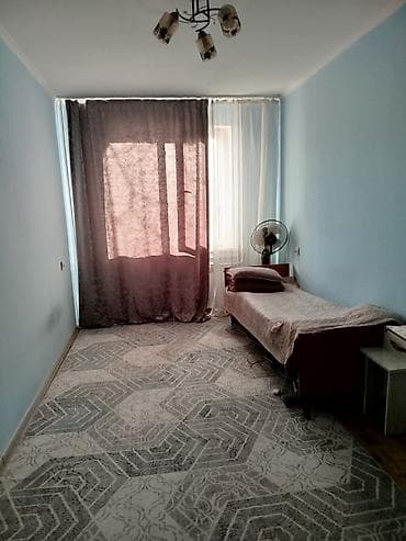 Сдаётся отдельная комната в квартире. Планировка и мебель: -