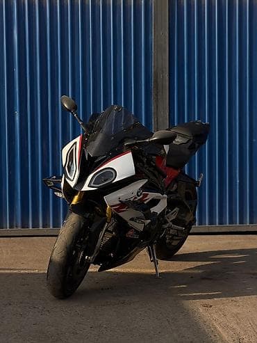 мото в кредит: Спортбайк BMW, 1000 куб. см, Бензин, Взрослый, Б/у — 2