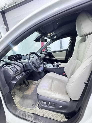 батарея гибрид: Toyota bZ4X: 2023 г., Электромобиль, Кроссовер — 7